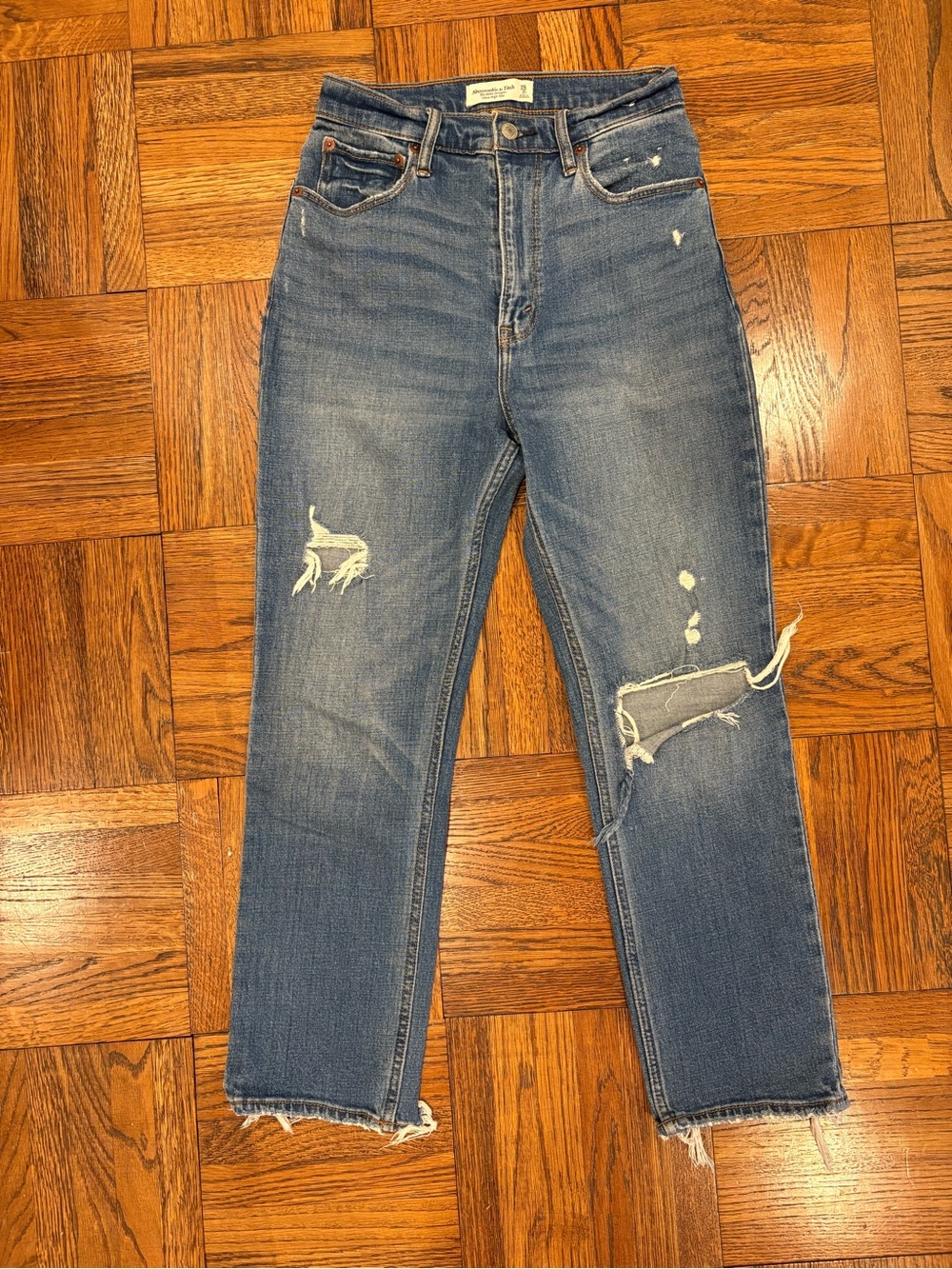 Abercrombie & Fitch Ankle Straight Ultra High Rise Blue Jeans